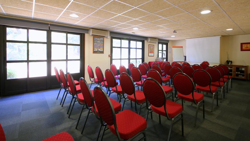 Campanile Aix En Provence Ouest Jas-De-Bouffan Ξενοδοχείο Αιξ-αν-Προβάνς Εξωτερικό φωτογραφία